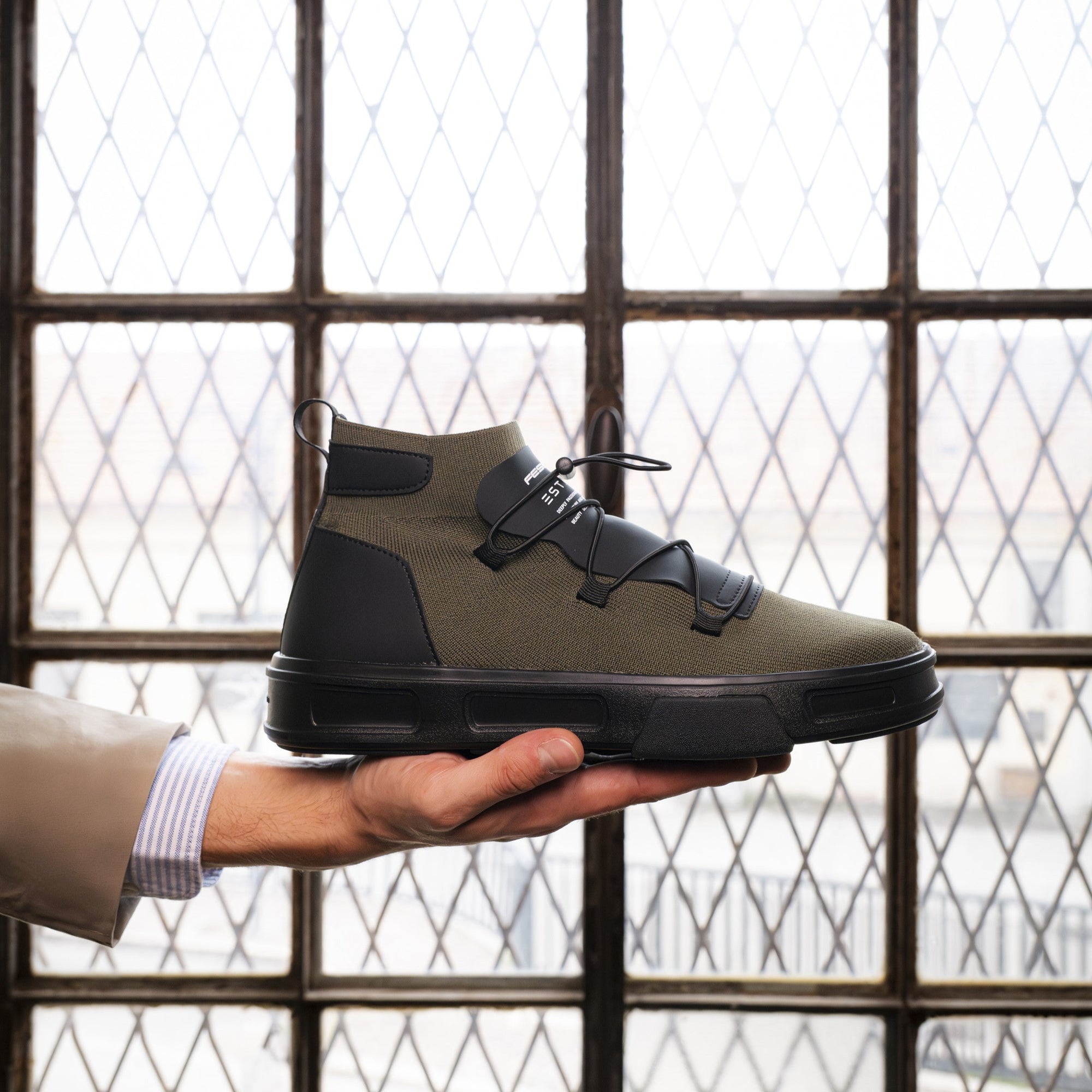 Sneakers di Tendenza, i modelli Fessura tra le scarpe di tendenza